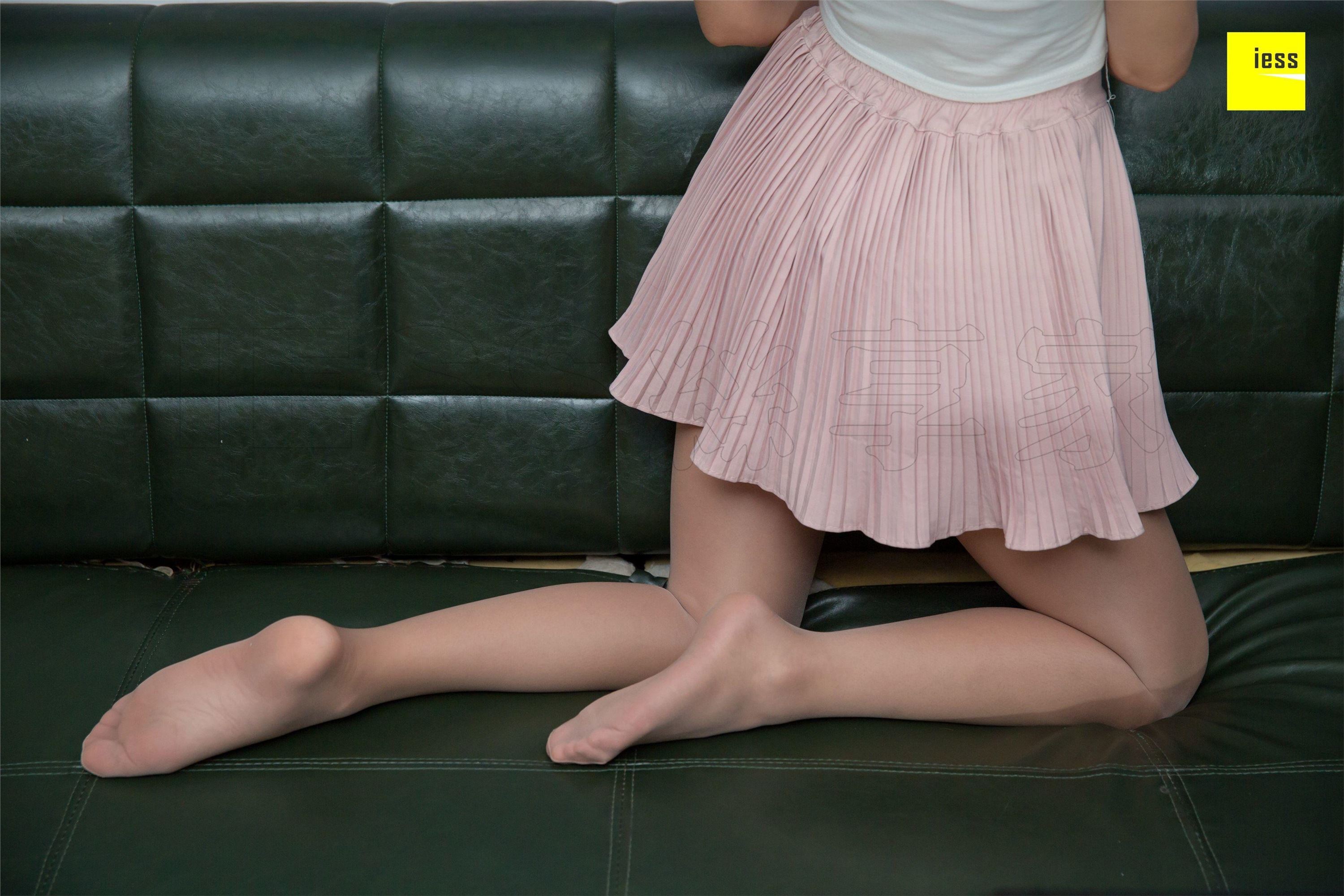 IESS异思趣向  2018.08.22《魔鬼周三》特刊32期：秋秋 摄影师约我去KTV